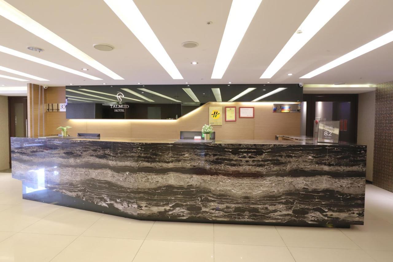 Talmud Hotel Yizhong Taichung Exterior photo